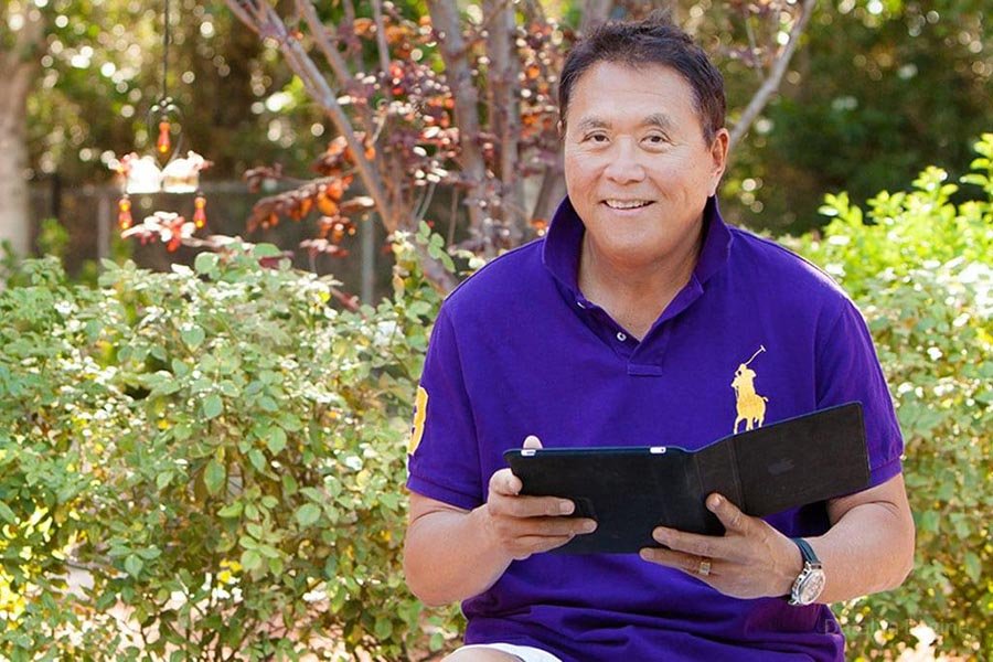 رابرت کیوساکی می گوید: قیمت بیت کوینBTC در سه سال آینده به 75000 دلار خواهد رسید.